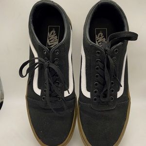 Vans, men’s size 10, black